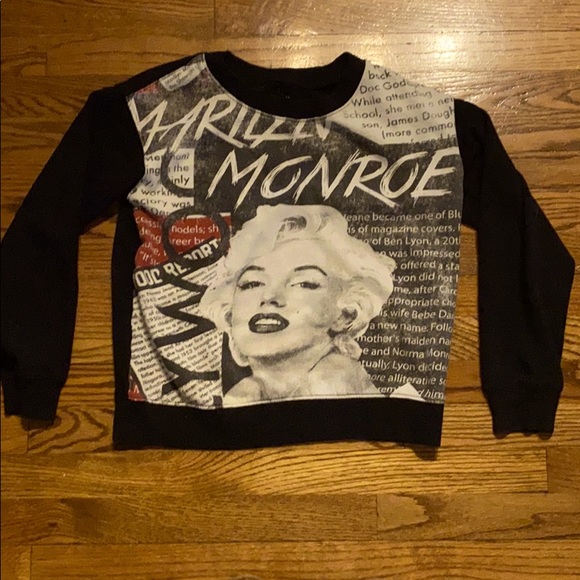 Marilyn Monroe sweater - Picture 1 of 10